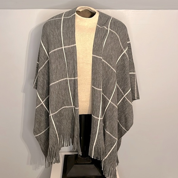 LOFT Gray Plaid Shawl - Picture 1 of 4